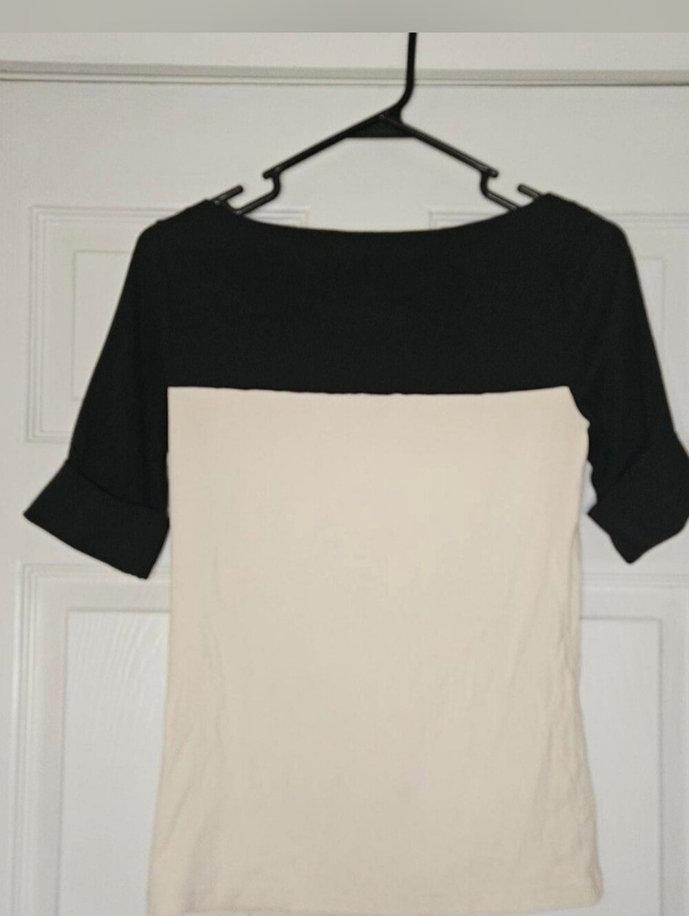 Ralph Lauren Black and Cream Colorblock 3/4 Sleeve Top.